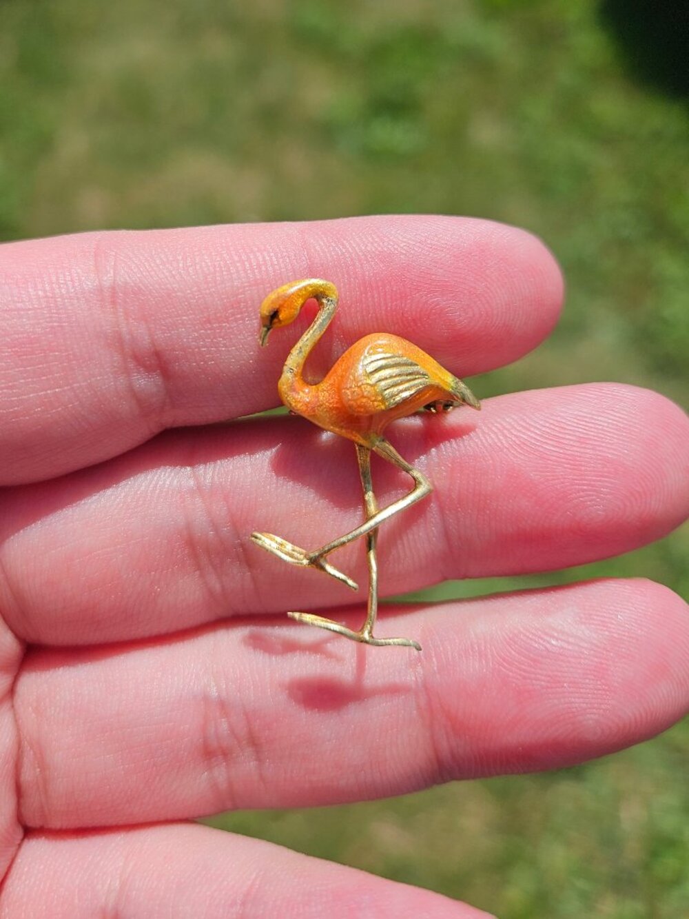 18K Yellow Gold Enamel Painted Flamingo Brooch Pin 1.25x0.75 Inches